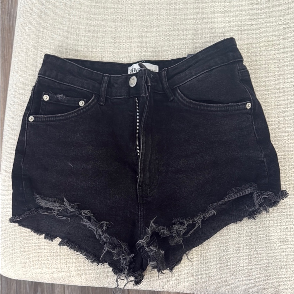 Zara Black Frayed Hem Jean Shorts
